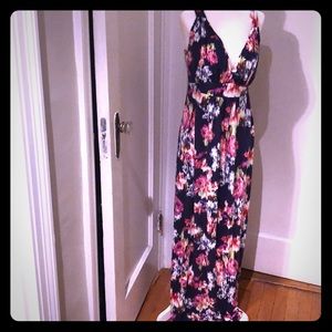 Maxi Dress- perfect for Summer and Fall!